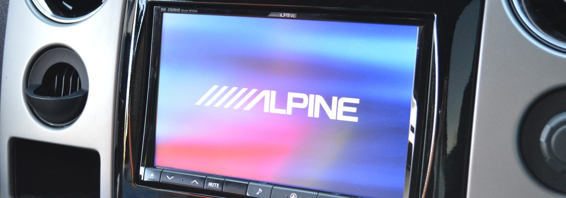 What Is a Floating-Face Car Radio?